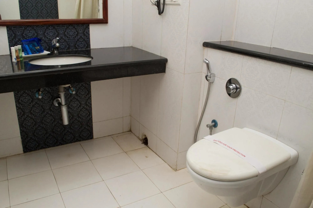 OYO Premium Nayapalli IRC Village