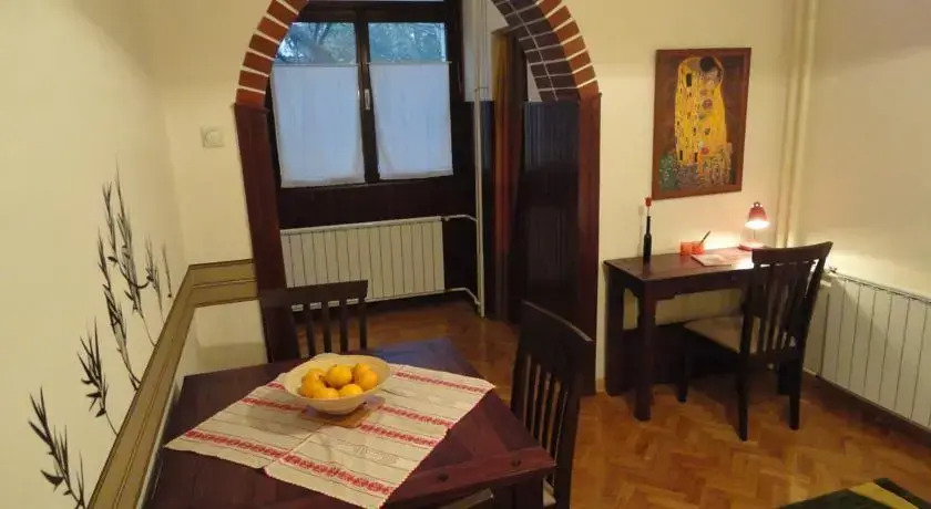 Apartment Bana