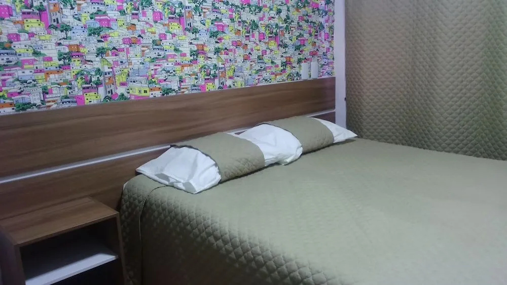 Farol da Barra Suites e Hostel