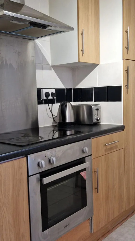 Spacious 1 Br Lincoln City Centre & Amenities, Free Parking