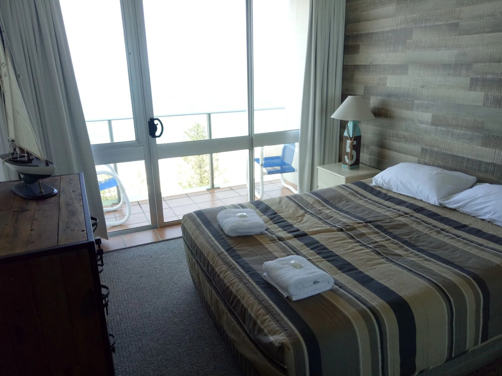 Pacific Regis Beachfront Holiday Apartments