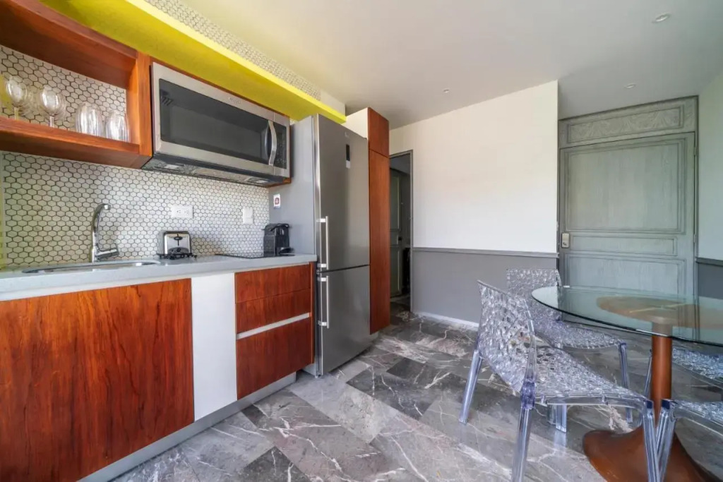2 Suites, Terrace + Pool - Steps To Indigo Beach!