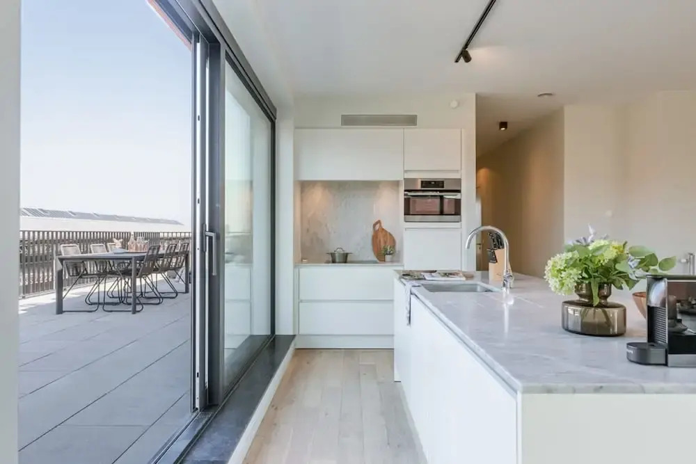 Spacious Apartment With Beautiful Terrace Near Ghent