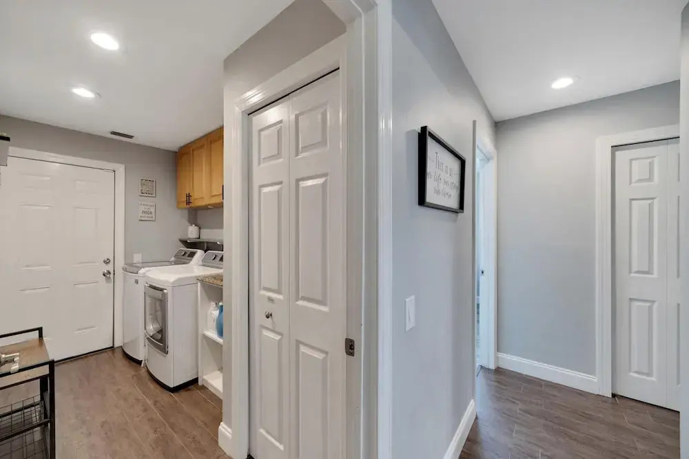 1331 Normandy Cir