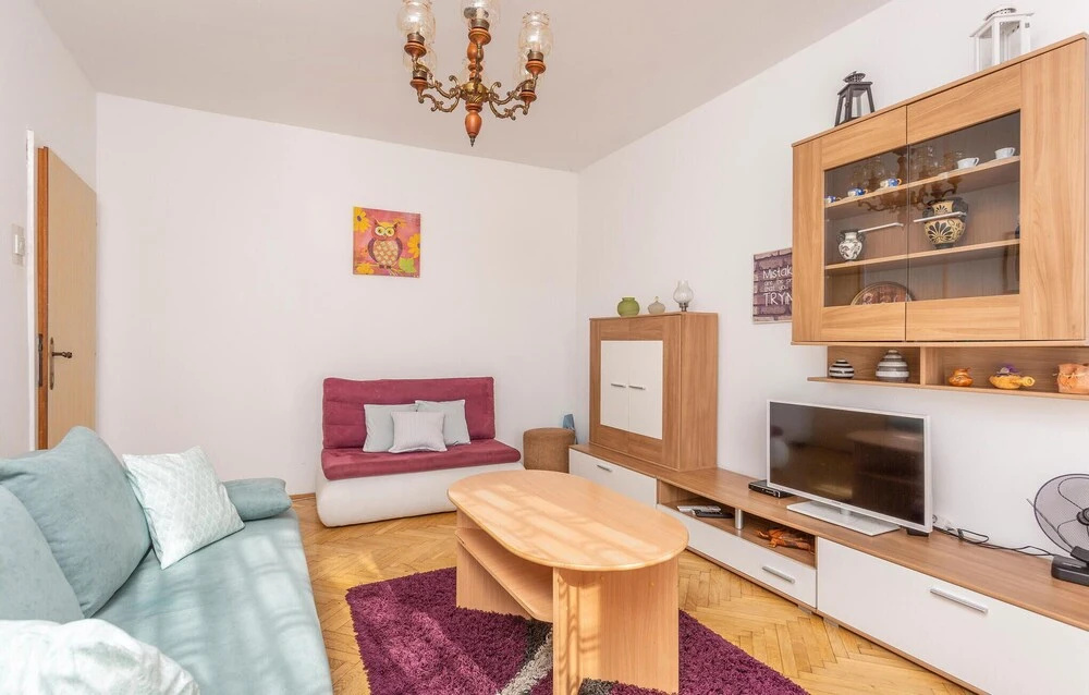 Cozy Home In Omisalj With Wifi