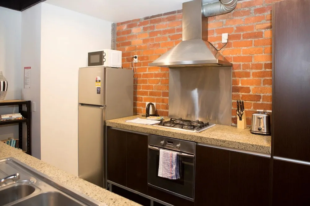 Gorgeous Five Bed Apartment in the City