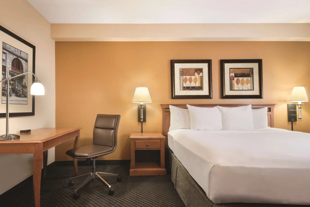 Country Inn & Suites by Radisson, Elk Grove Village-Itasca