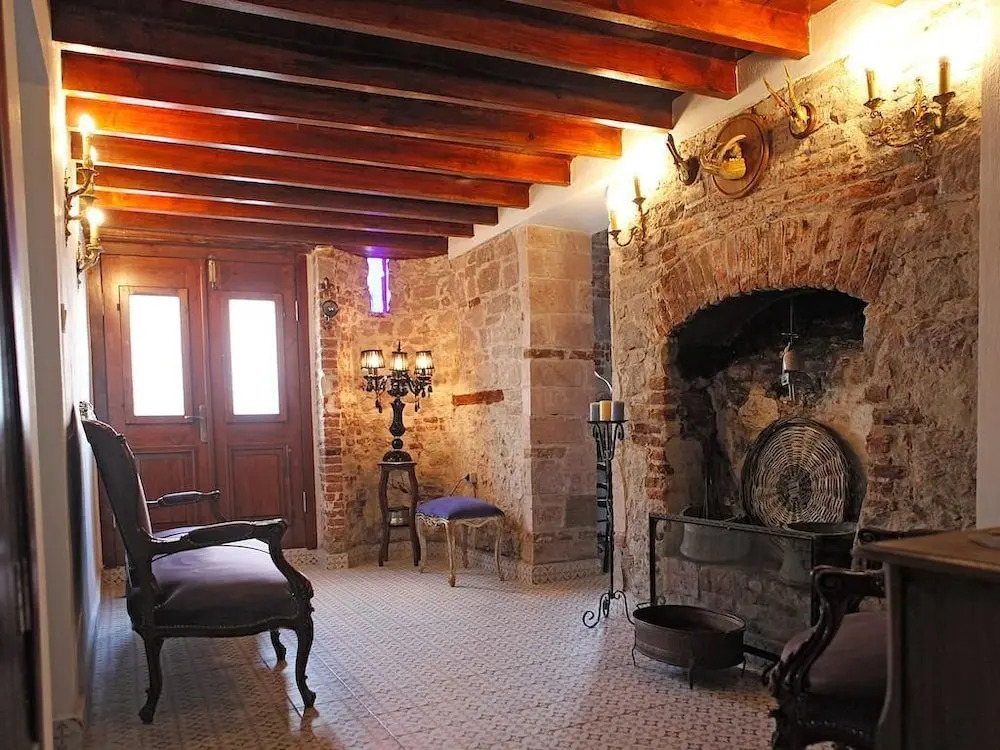 Marjolaine Hotel
