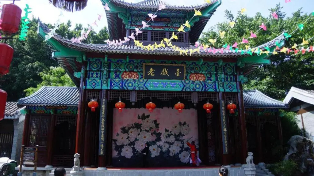 Vienna Hotel (Shenzhen Window of the World, Qiaocheng East Metro Station)