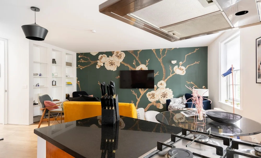 The Wandsworth Common - Bright & Modern 2BDR Flat overlooking the Park