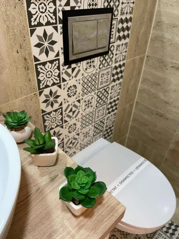 Diamond Luxury Apartment Near Presidential Palace
