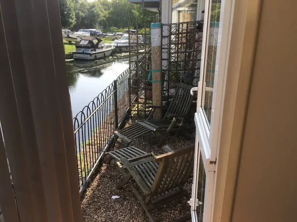 River Courtyard Ground Floor Apt 2BR Parking St Neots Town Centre
