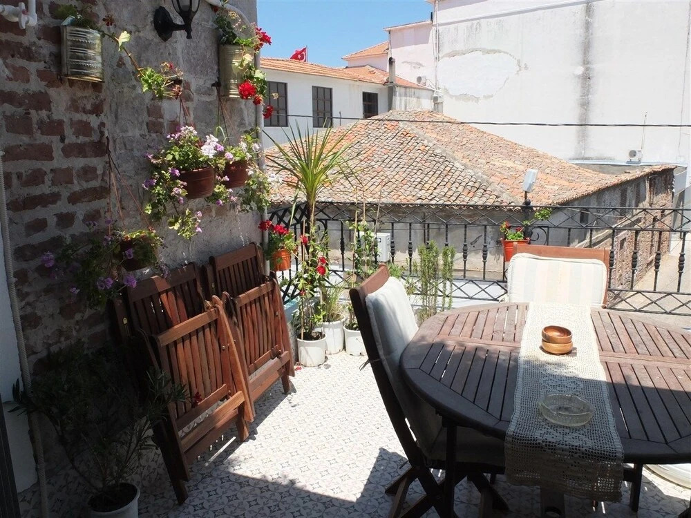 Marjolaine Hotel