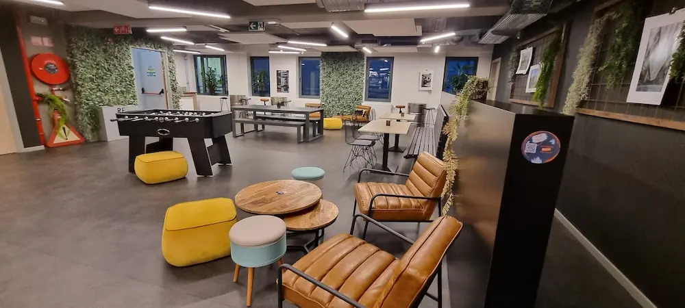 HI HOSTEL CHARLEROI Brussels South Airport