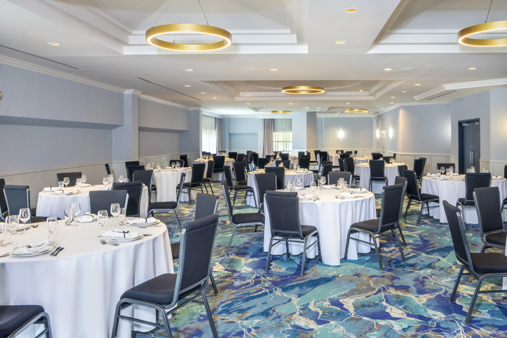 Holiday Inn Laval Montreal by IHG