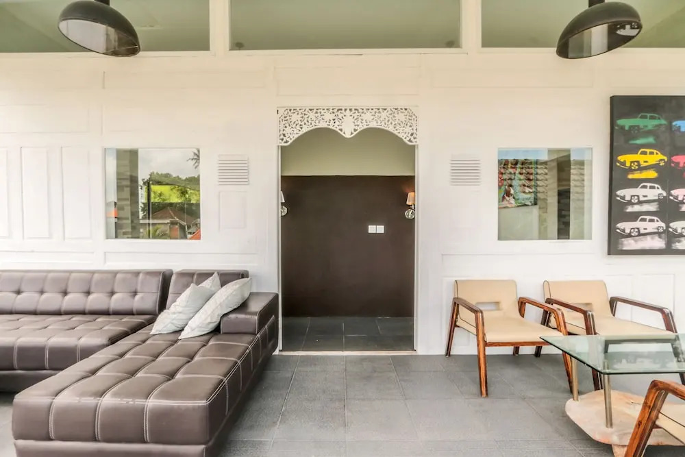 Villa Delapan Seminyak