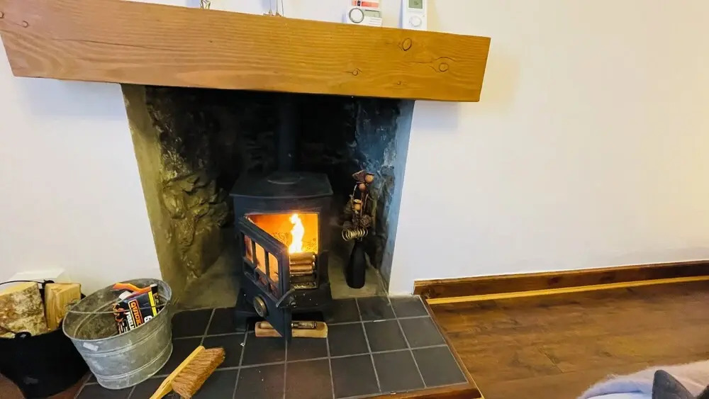 Traditional Highland Cottage Near Loch Ness-sleeps 6