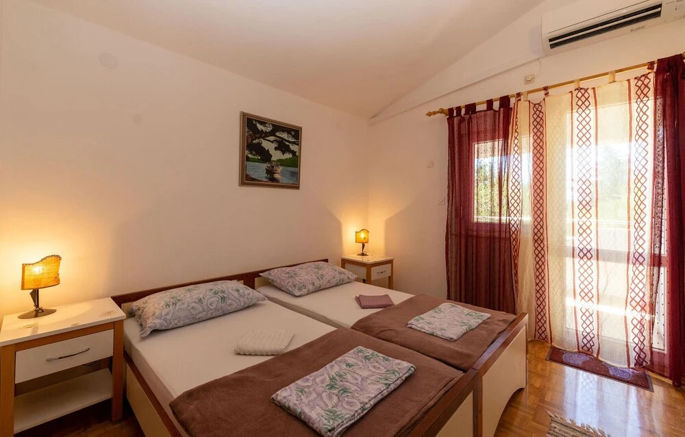 Awesome Home In Starigrad