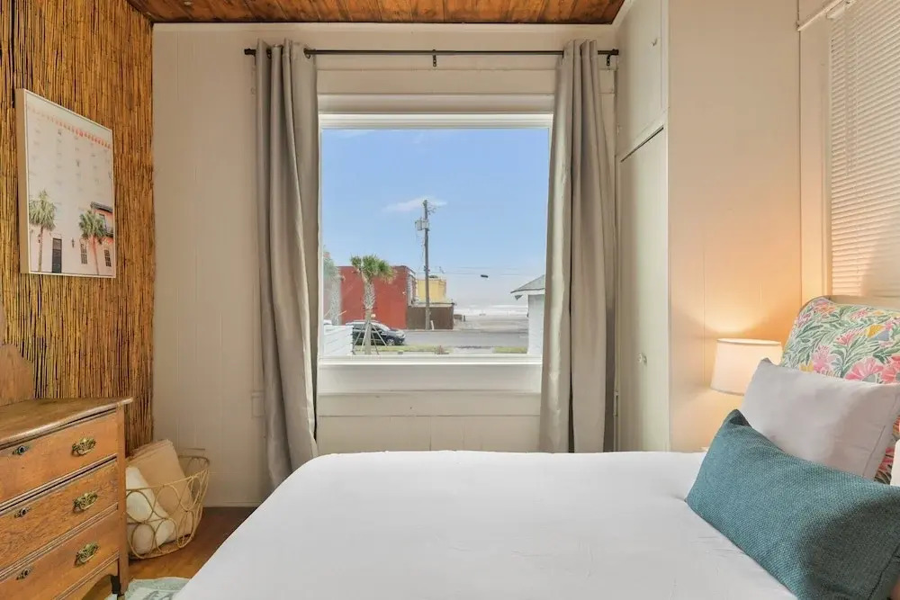 The Grand on Ave O by Ryson Vacation Rentals