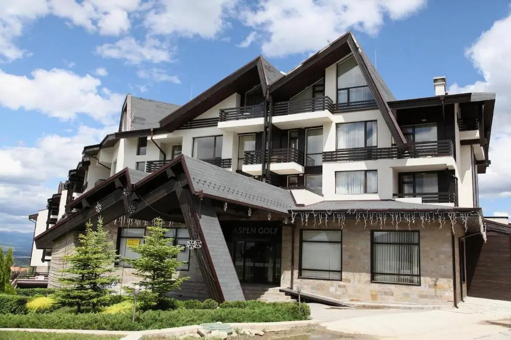 Aspen golf studio apartment D208