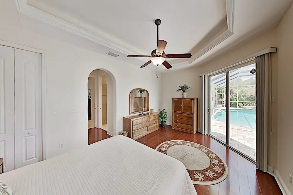 Upscale All-suite Canal W/ Dock & Fireplace 4 Bedroom Home