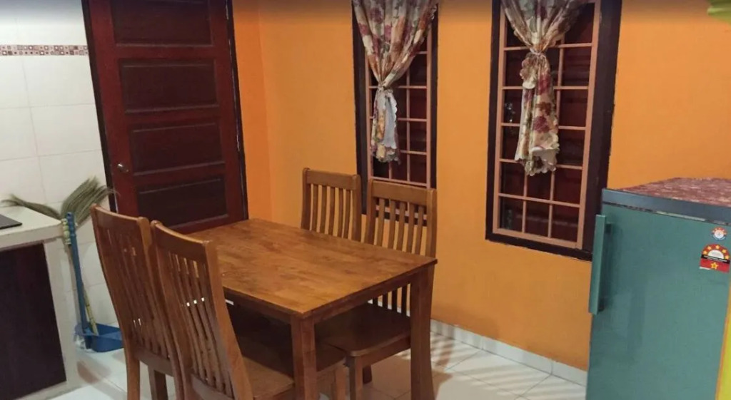 Zulina Homestay
