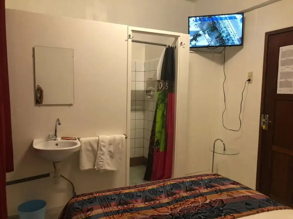 Hotel Midnight