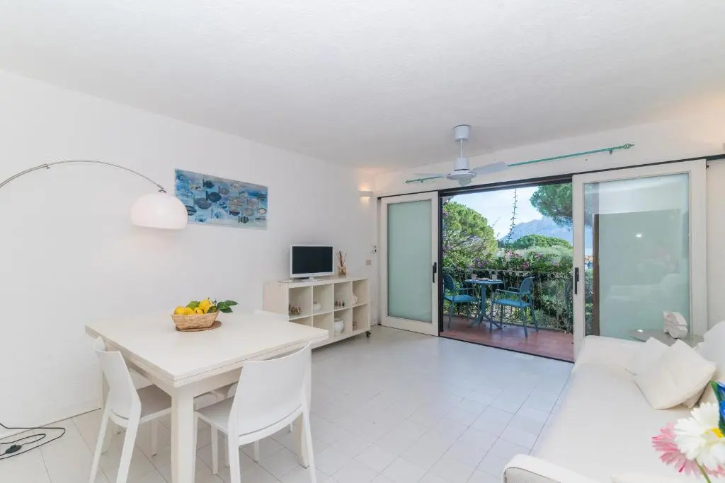 Piazzetta Casa Paola 200m From The Sea