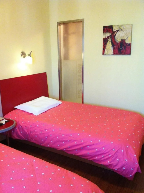 Homeinn Selected Hotel (Urumqi Meimei MM Shopping Center Xinjiang Museum)