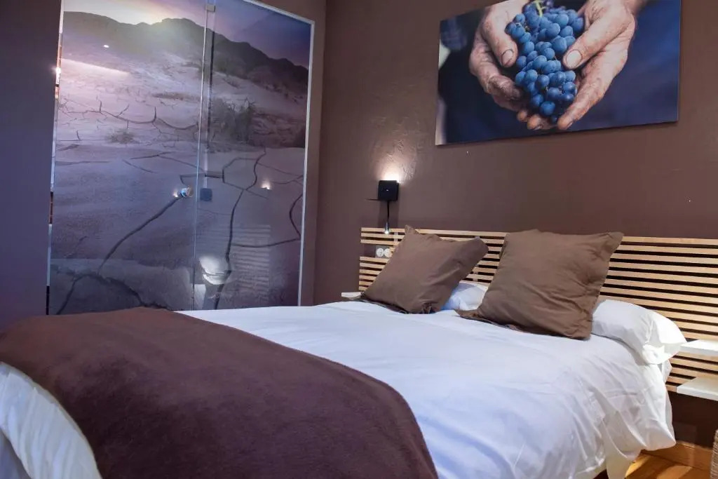 Hostal Rural Txapi Txuri Logis Hotels