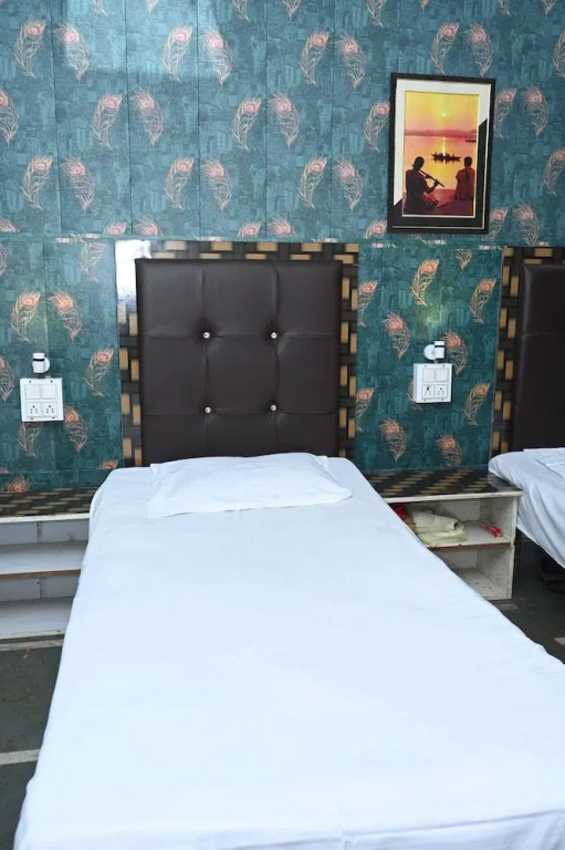 Siddhivinayak Temple Guest House