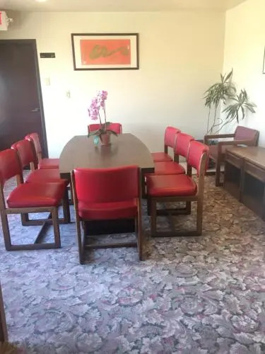 Grand Inn Hotel