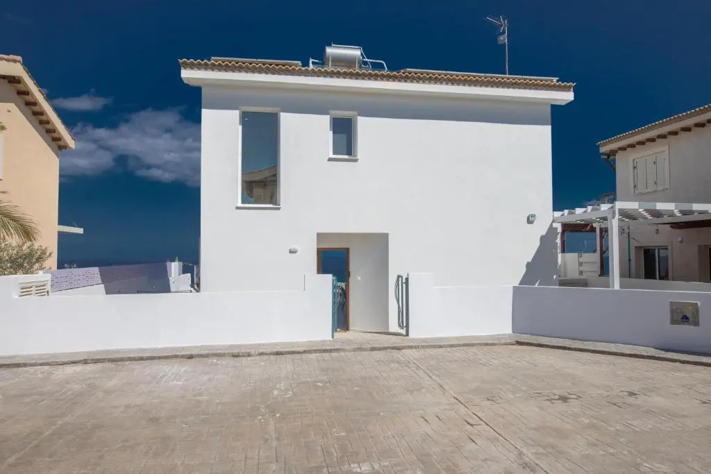 Artizan Seafront Villa 5