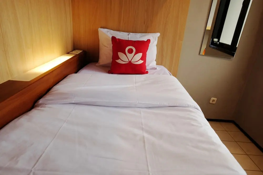 ZEN Hostel Alun-Alun Sarinah