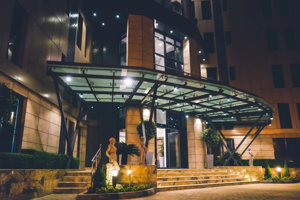 Belanova Apartments and Suites