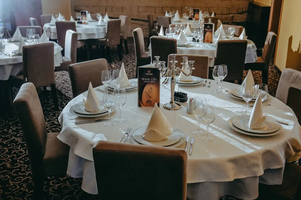 Hotel Majna