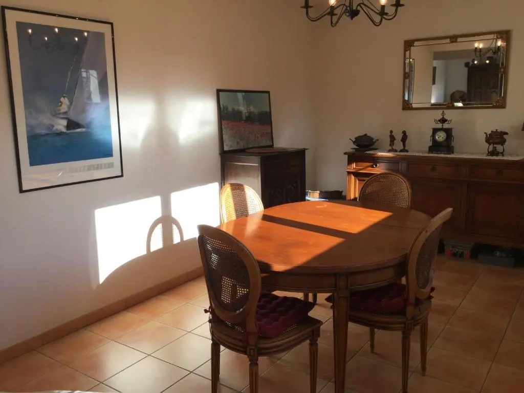 nice home rental in the hearth of the village mouriès, in the natural park of the alpilles