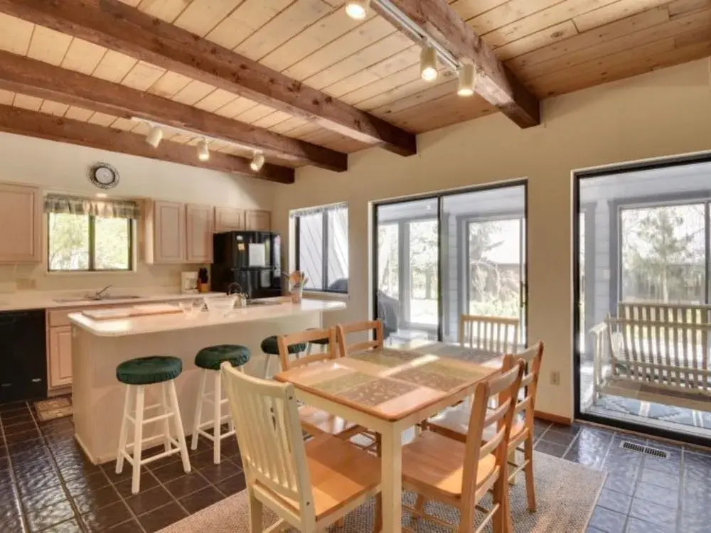 64 Fairway Place 3 Br Home by RedAwning