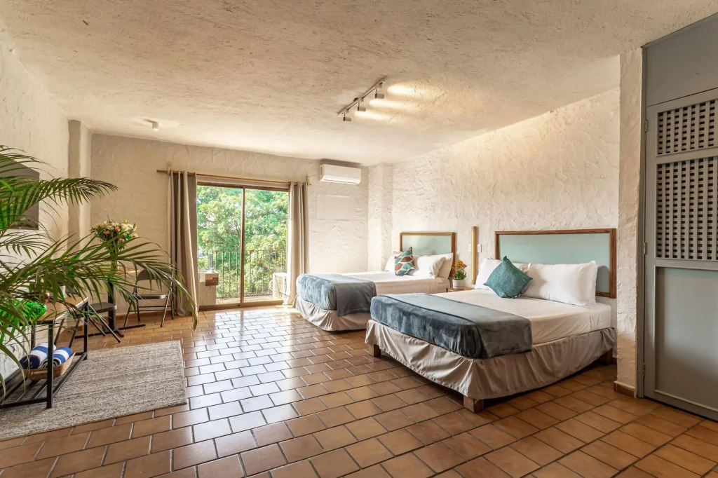 Hotel Suites del Sol