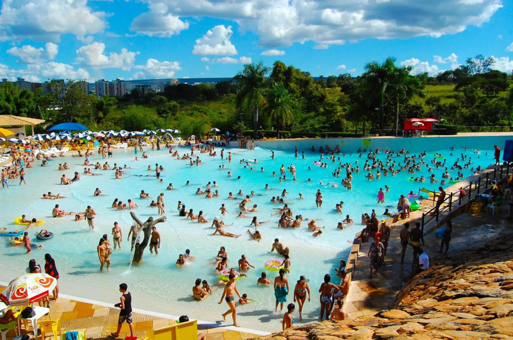 Caldas Novas Imperio Romano com 1 dia no Acqua Park