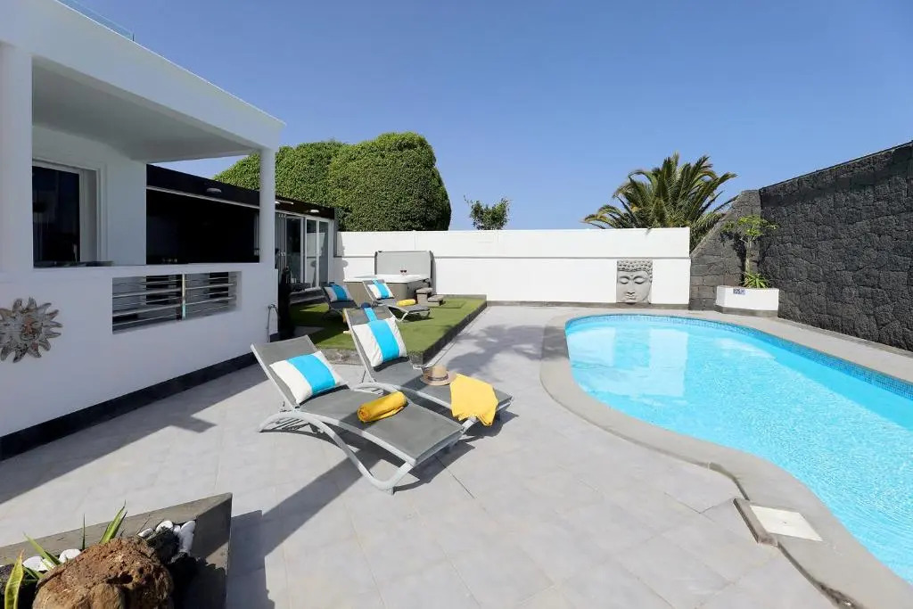 Luxury Puerto Calero Villa Casa Nublo 3 Bedrooms & Private Pool