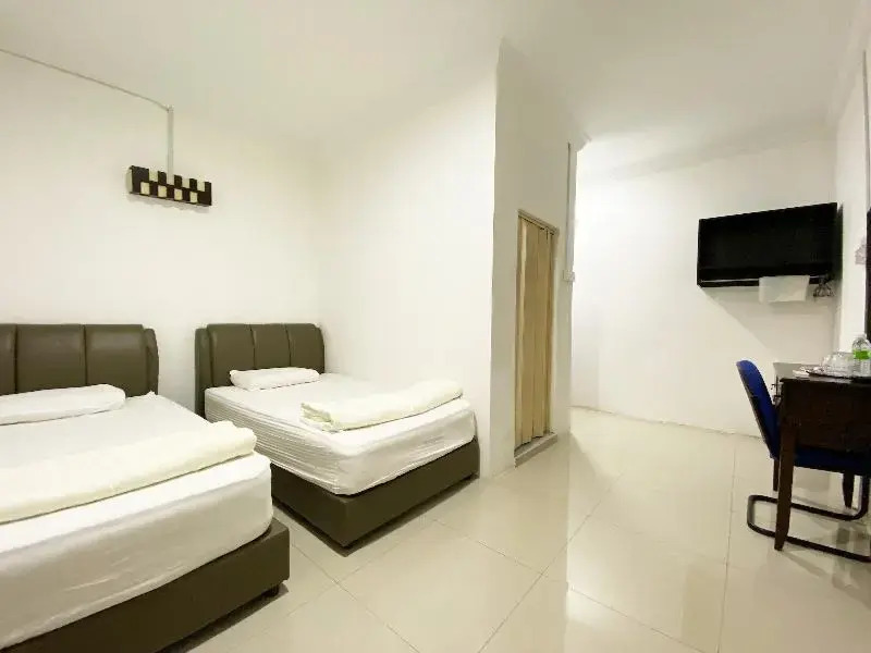 OYO 90087 Warisan Motel