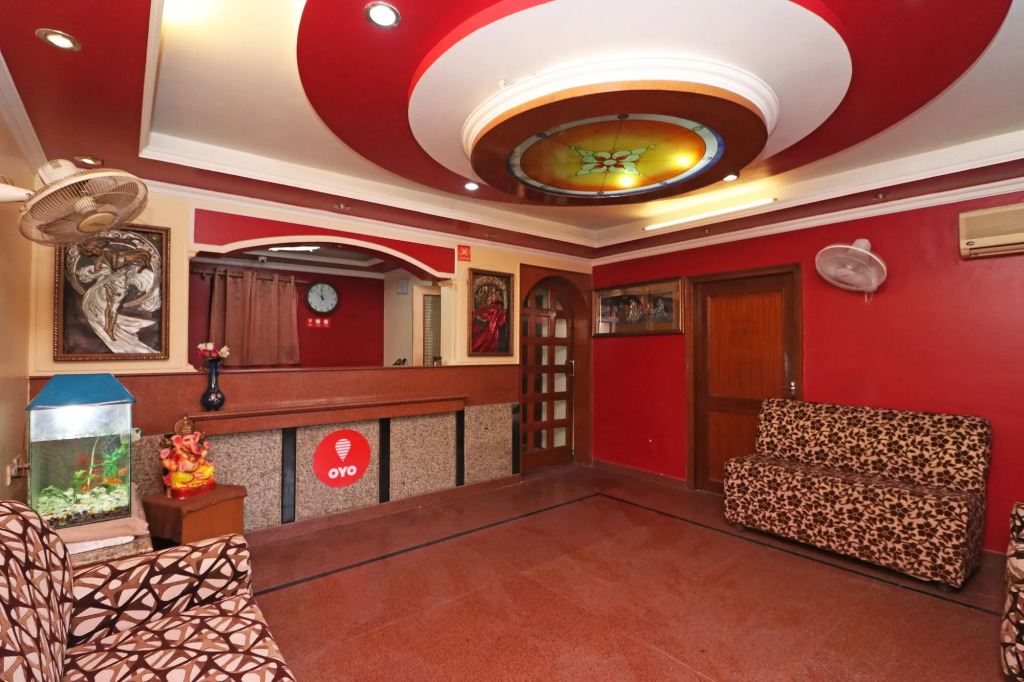 Hotel O Royal Palace