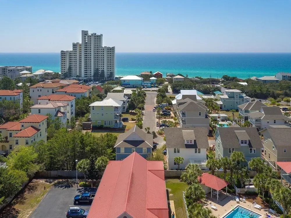 SHELL OF A GOOD TIME 3 Bedroom Holiday Home by Five Star Properties
