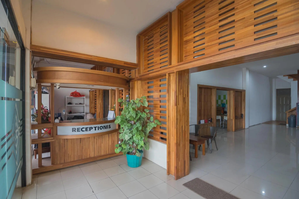 RedDoorz near Gajah Mada Pontianak