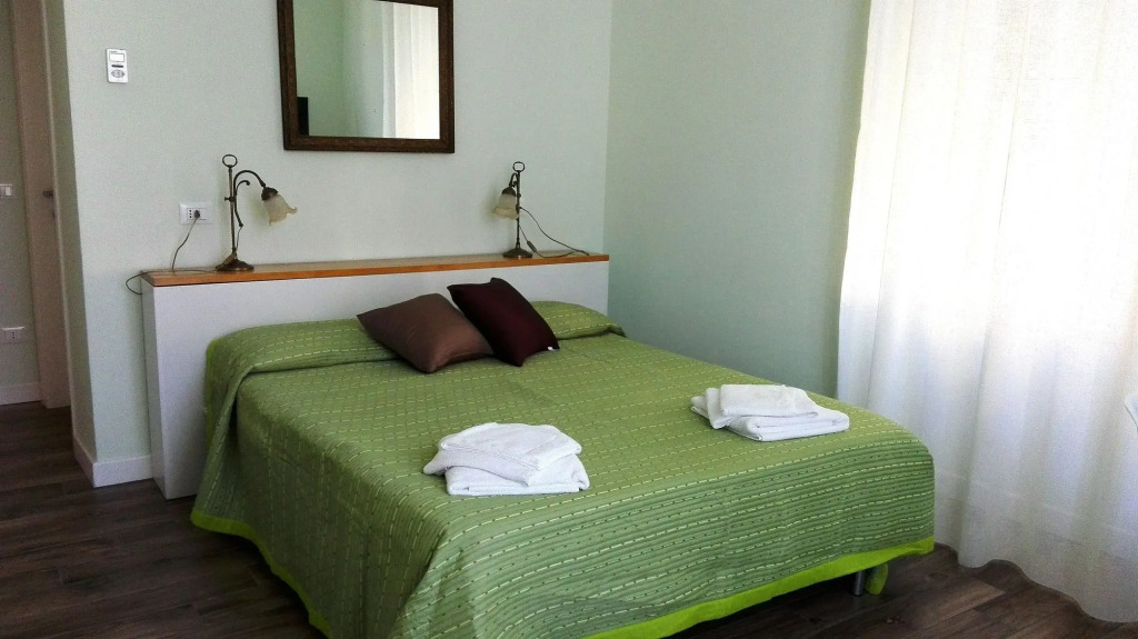 Colors of Cinque Terre - Guest House