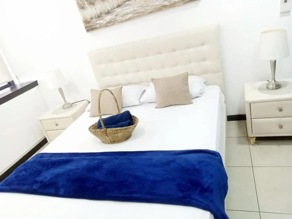 ECUSUITES Habitación Independiente Vista al Río Piso 10