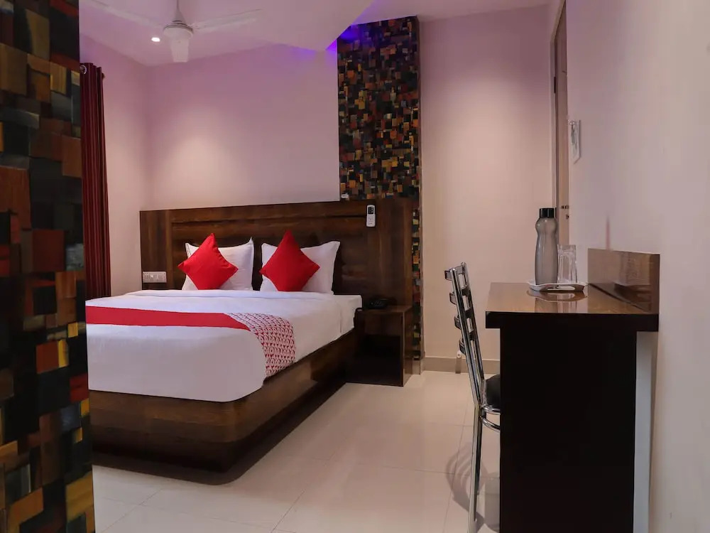 OYO 16428 Hotel Comfort Inn