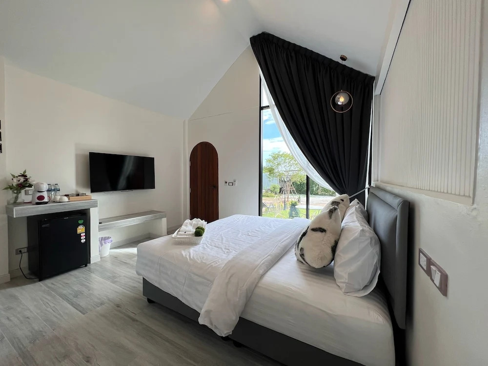 Bannjamjuree Resort Sattahip