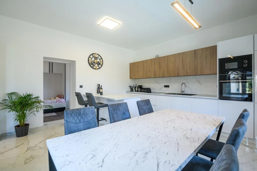 Lovely Home In Banjole